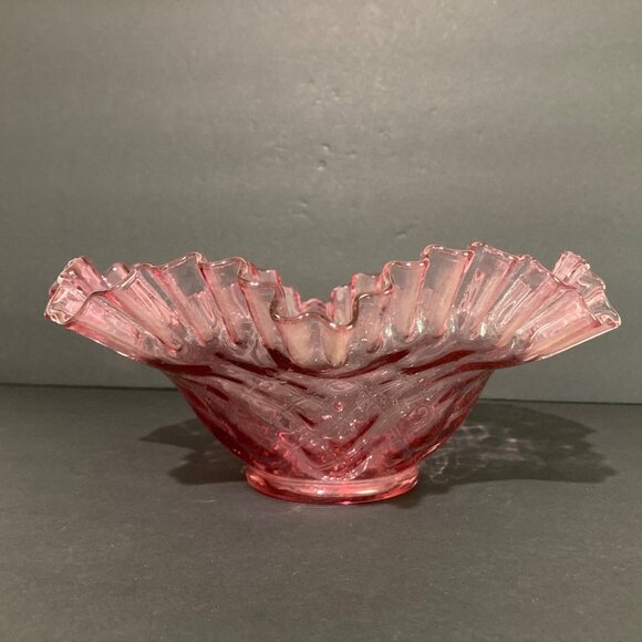 Vintage Fenton Cranberry Pink Ruffled Crimped Bowl - Picture 5 of 9